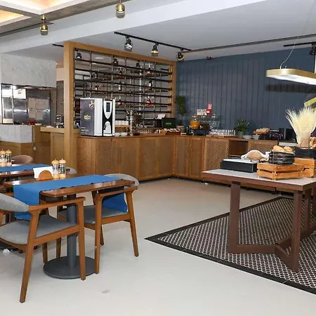 Park By Radisson Atasehir 4*