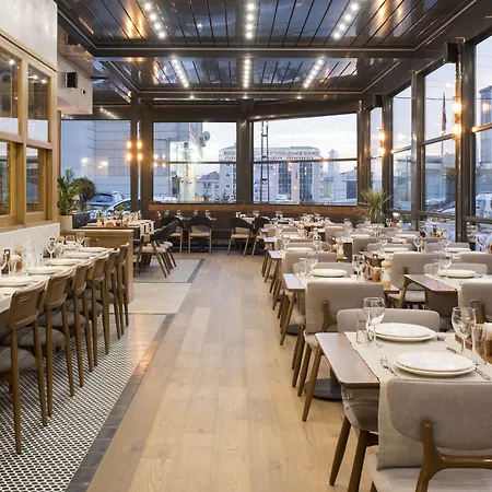 ホテル Park By Radisson Atasehir