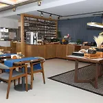 Park By Radisson Atasehir 4*
