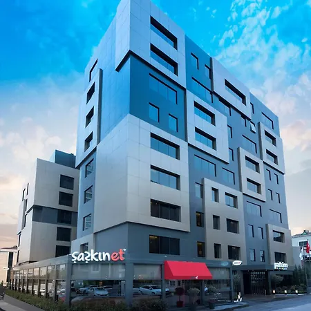 Park By Radisson Atasehir Hotel 4*