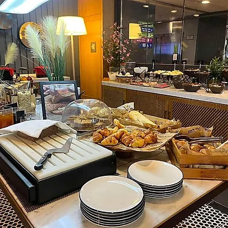 Park By Radisson Atasehir Hotel