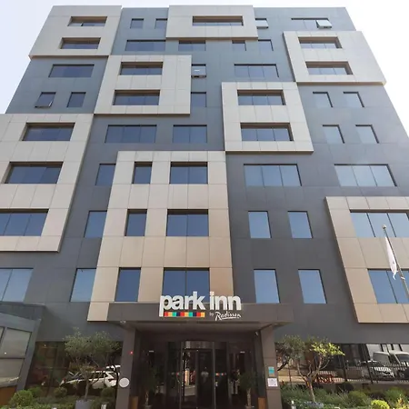 מלון Park By Radisson Atasehir