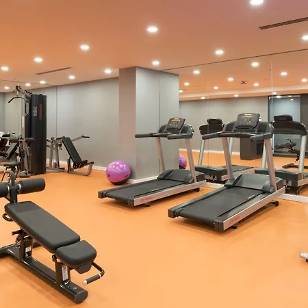 Park By Radisson Atasehir 호텔 4*
