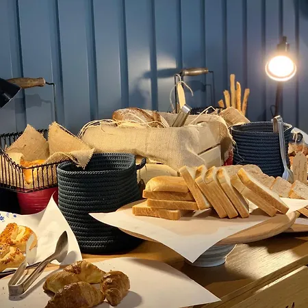 מלון Park By Radisson Atasehir